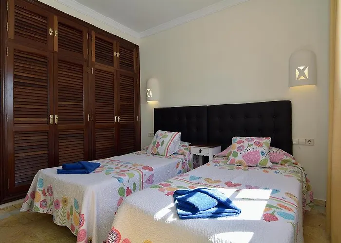 Private With Pool Faro Park Villa *