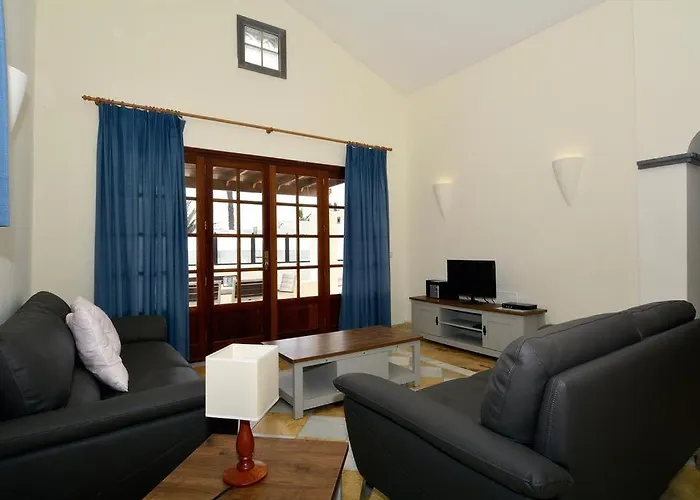 Private With Pool Faro Park *