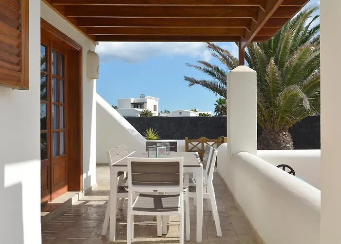 Private With Pool Faro Park